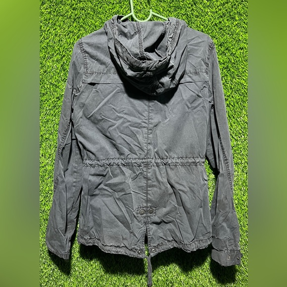 H&M jacket or rain coat - Picture 6 of 9